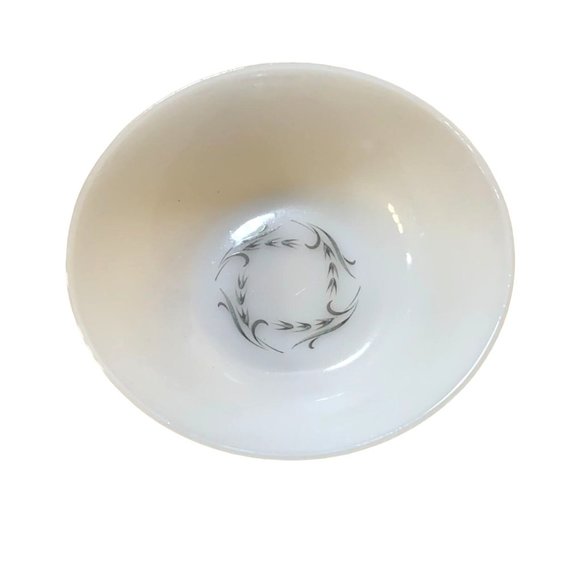 Oven Proof Dinner Ware White GLass Serving Bowl Anchor Hocking Gray Floral Leave - Picture 1 of 3
